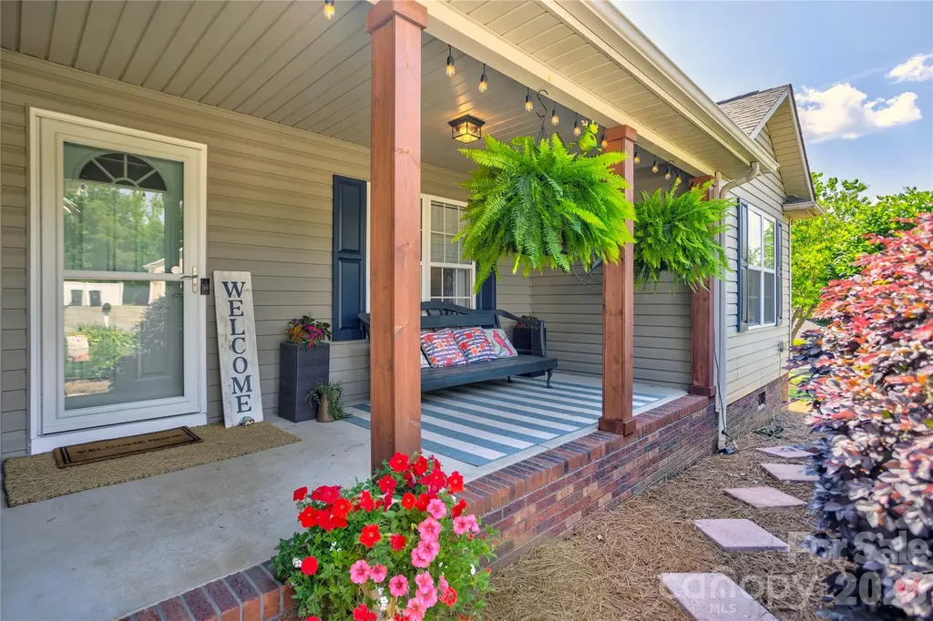 1684 Red Bird Circle Concord NC 28025