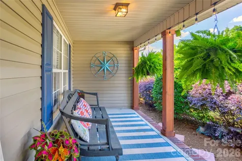 1684 Red Bird Circle Concord NC 28025