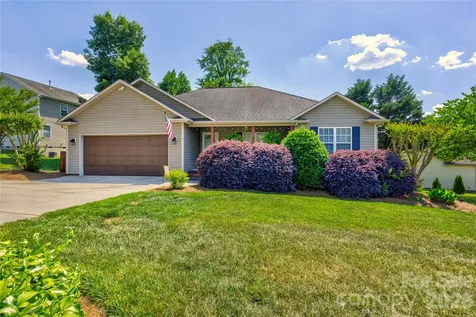 1684 Red Bird Circle Concord NC 28025
