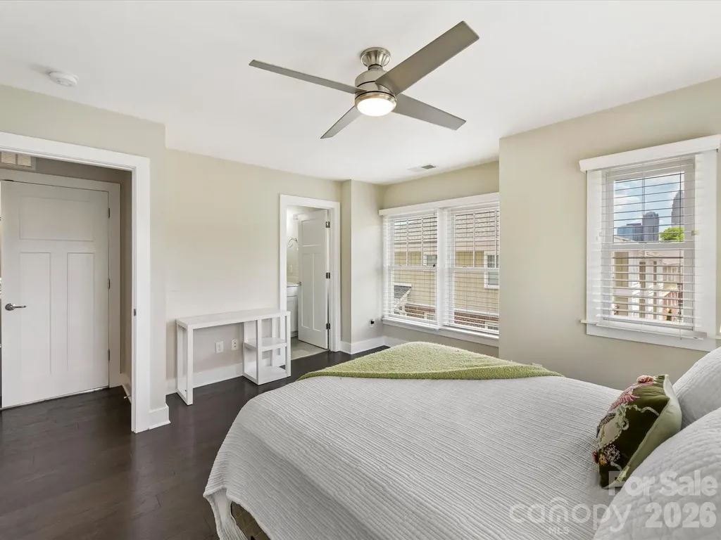 131 Grandin Road Charlotte NC 28208