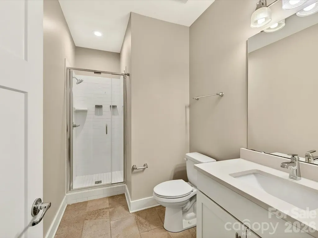 131 Grandin Road Charlotte NC 28208