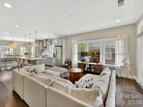 131 Grandin Road Charlotte NC 28208