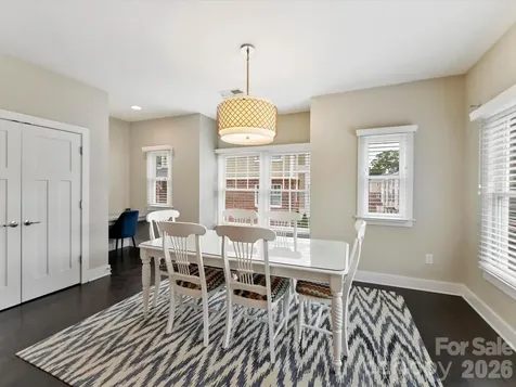 131 Grandin Road Charlotte NC 28208