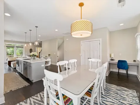 131 Grandin Road Charlotte NC 28208
