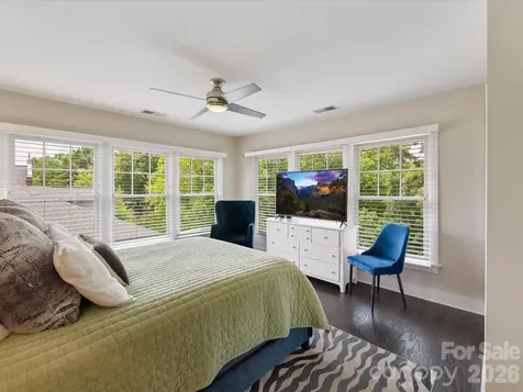 131 Grandin Road Charlotte NC 28208