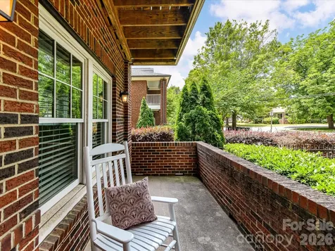 131 Grandin Road Charlotte NC 28208