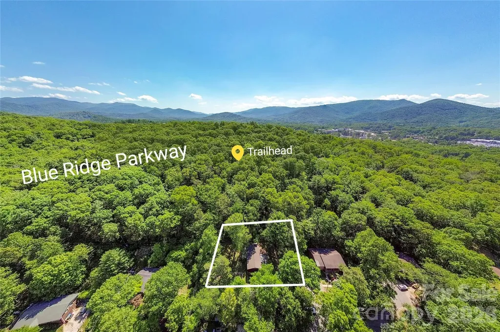 38 Nixon Terrace Asheville NC 28805