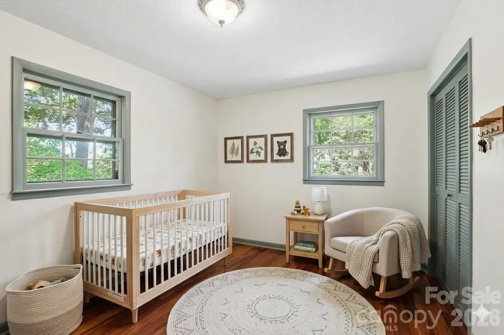 38 Nixon Terrace Asheville NC 28805