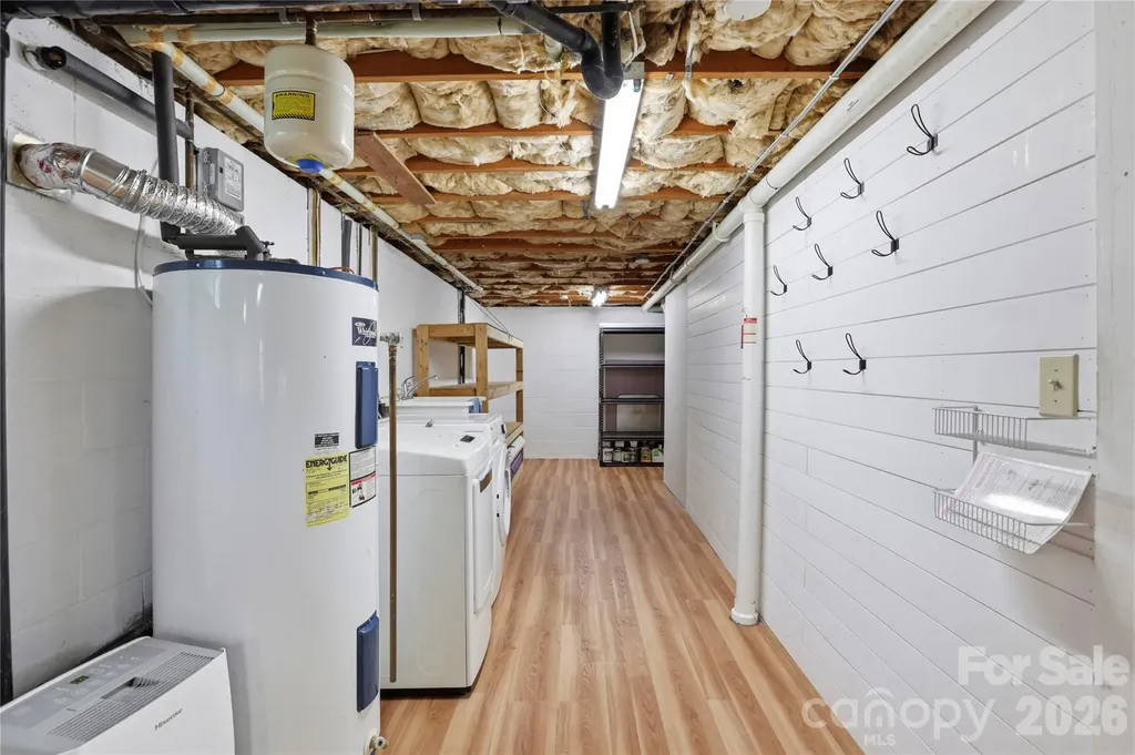 38 Nixon Terrace Asheville NC 28805