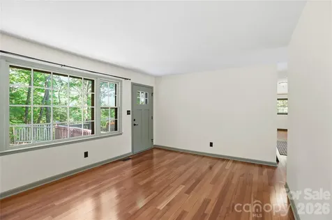 38 Nixon Terrace Asheville NC 28805