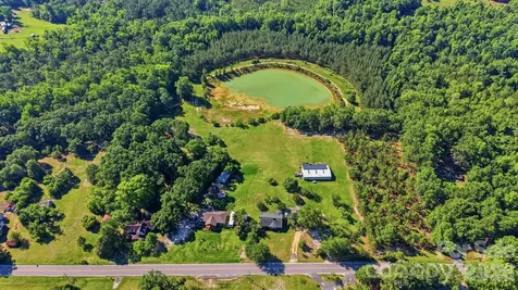 1821 Overbrook Road Kershaw SC 29067