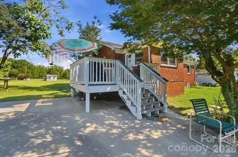 1821 Overbrook Road Kershaw SC 29067