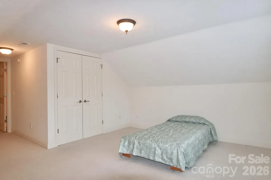 3127 Yorkshire Lane Boonville NC 27011