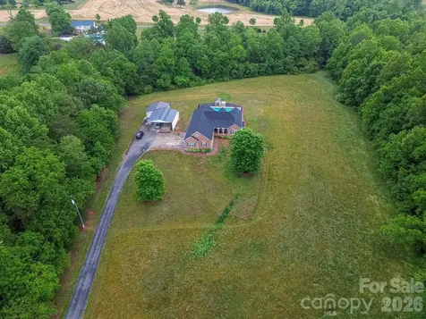 3127 Yorkshire Lane Boonville NC 27011