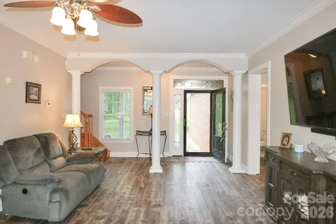 3127 Yorkshire Lane Boonville NC 27011