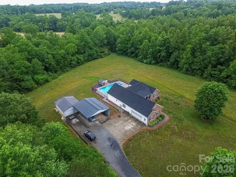 3127 Yorkshire Lane Boonville NC 27011