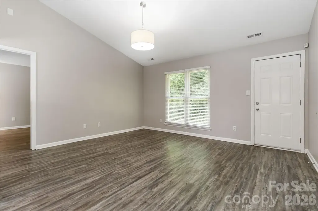 2721 Fairstone Avenue Charlotte NC 28269