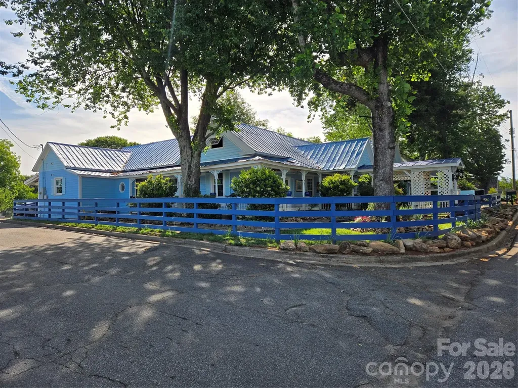 215 Cherry Mountain Street Ellenboro NC 28040