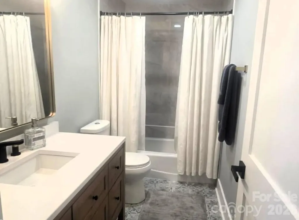 449 Windward Drive Davidson NC 28036