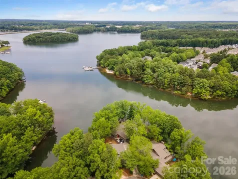 449 Windward Drive Davidson NC 28036