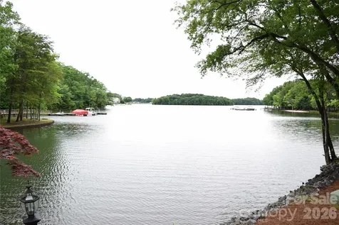 449 Windward Drive Davidson NC 28036