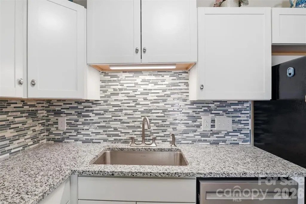 6027 Crape Myrtle Lane Charlotte NC 28216