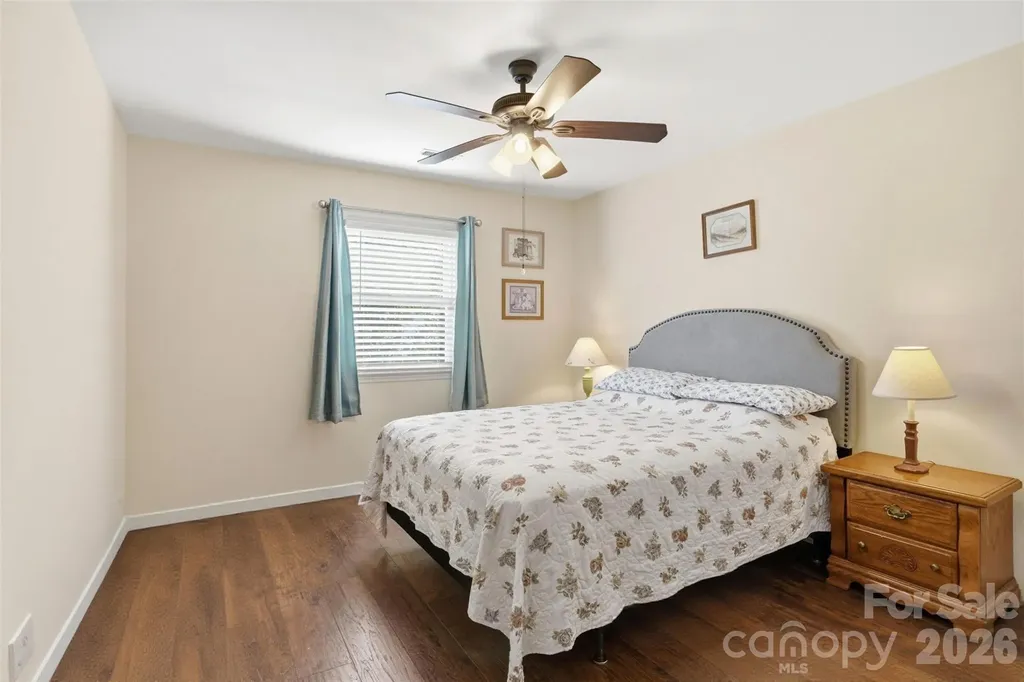 6027 Crape Myrtle Lane Charlotte NC 28216