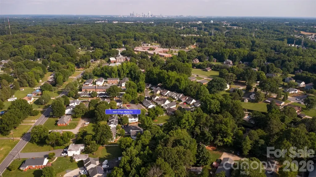6027 Crape Myrtle Lane Charlotte NC 28216