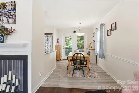 6027 Crape Myrtle Lane Charlotte NC 28216