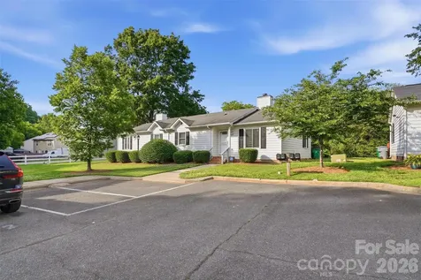 6027 Crape Myrtle Lane Charlotte NC 28216