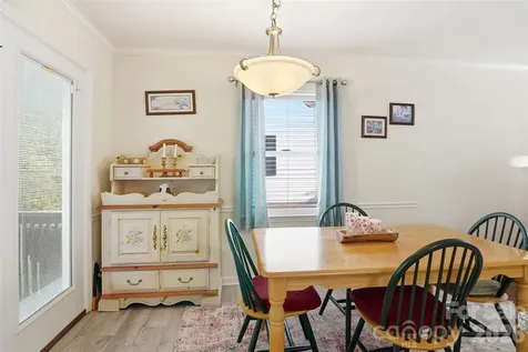 6027 Crape Myrtle Lane Charlotte NC 28216