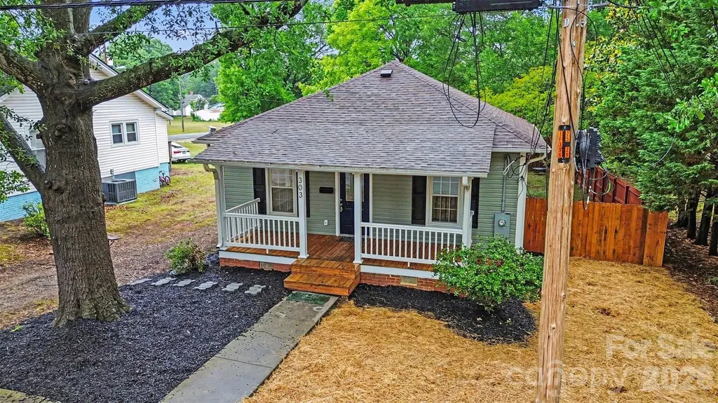 303 E 10th Street Kannapolis NC 28083