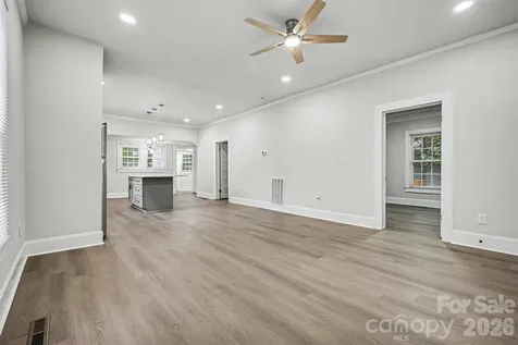 303 E 10th Street Kannapolis NC 28083
