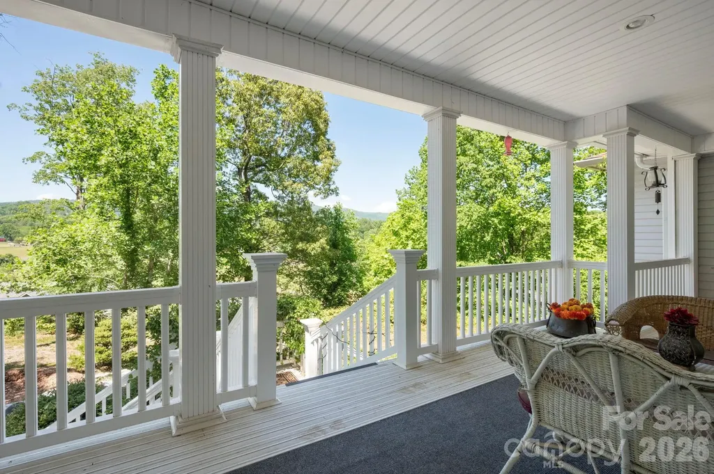 43 Charles Marlowe Drive Fairview NC 28730