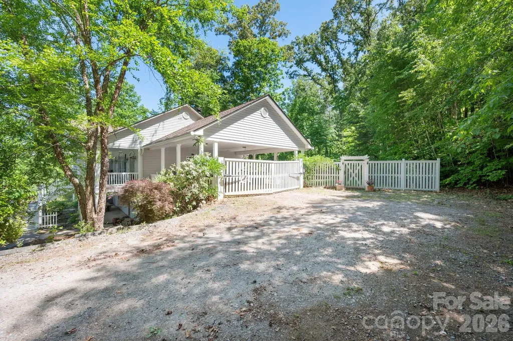 43 Charles Marlowe Drive Fairview NC 28730