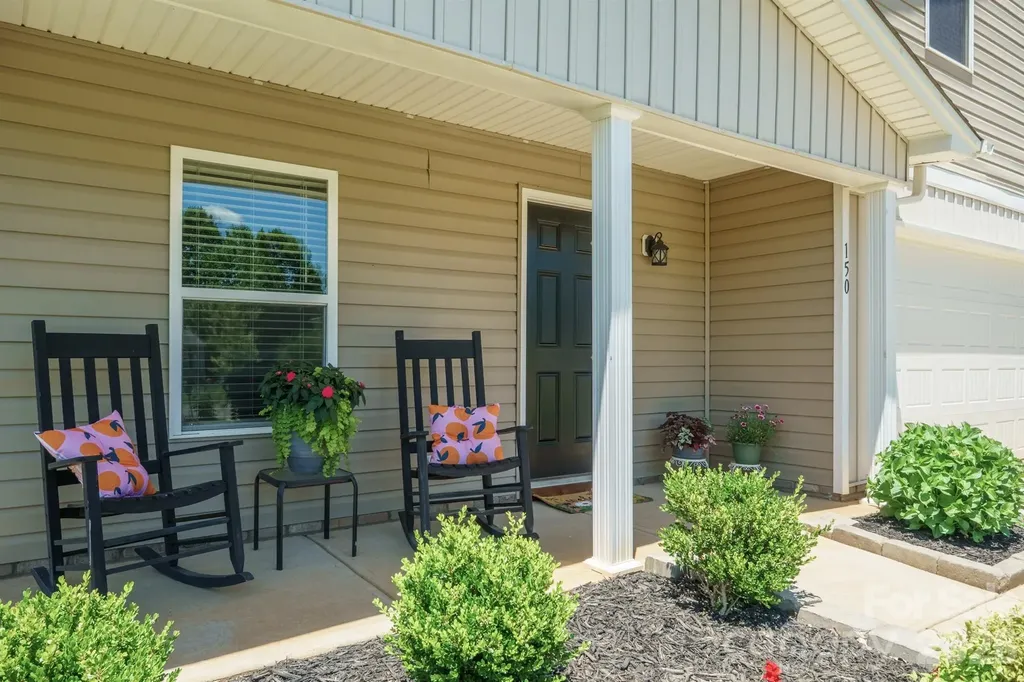 150 Four Andrews Drive Harmony NC 28634