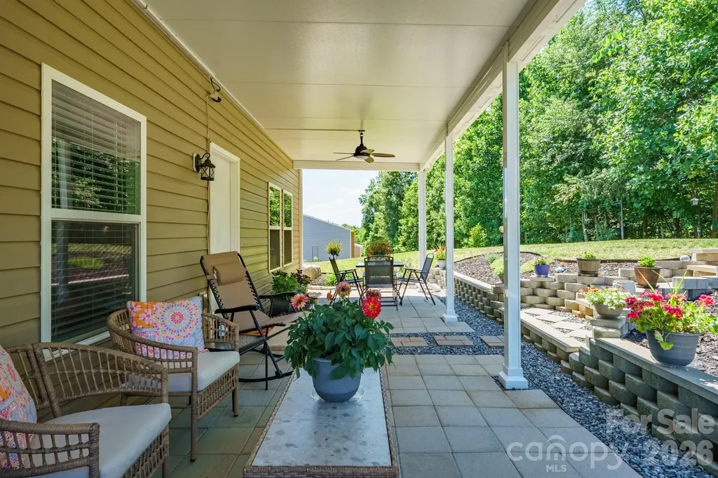 150 Four Andrews Drive Harmony NC 28634