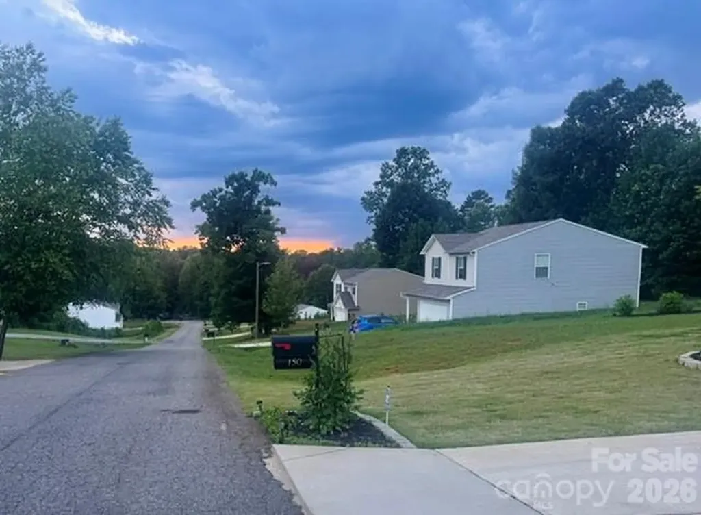 150 Four Andrews Drive Harmony NC 28634