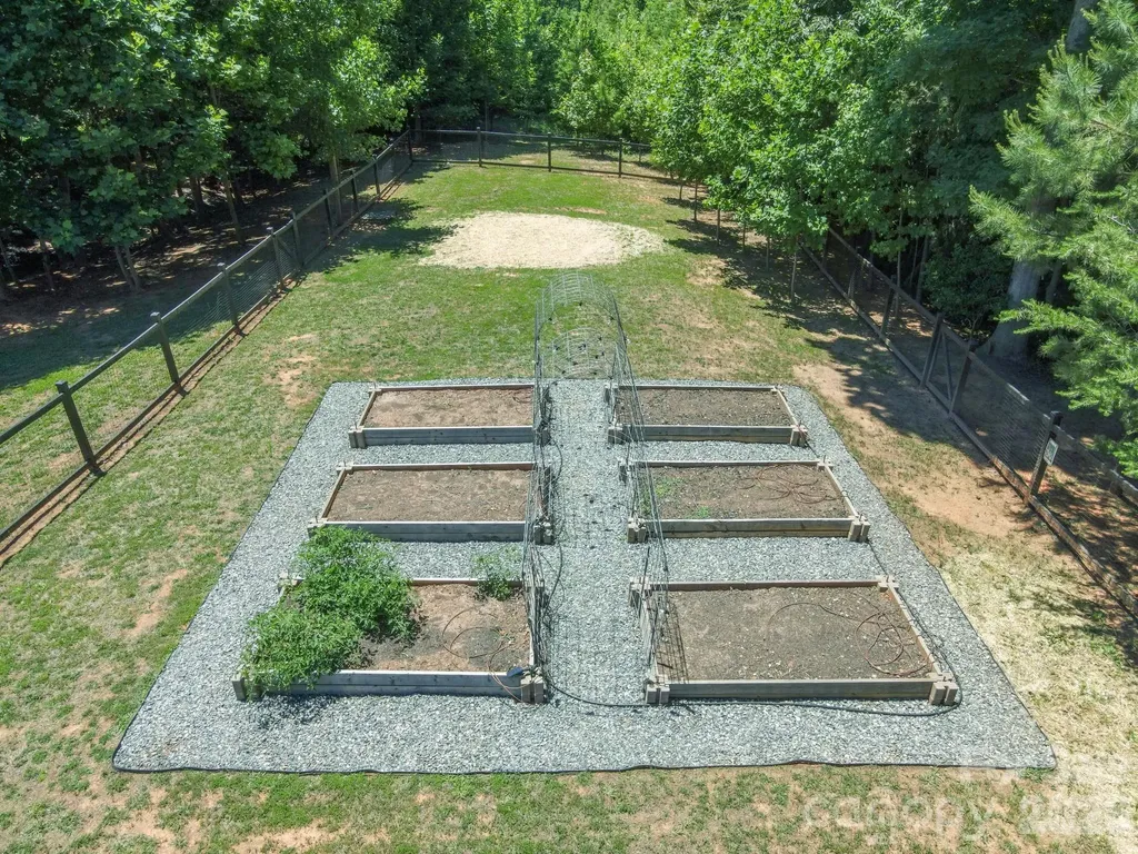 150 Four Andrews Drive Harmony NC 28634