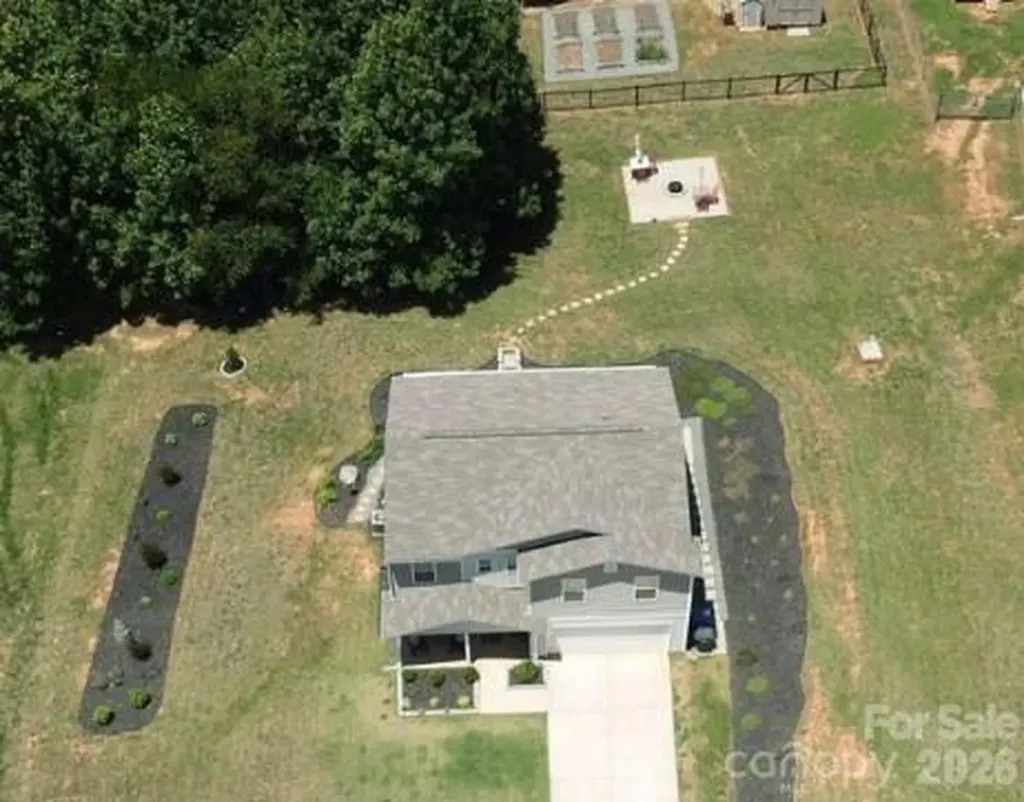 150 Four Andrews Drive Harmony NC 28634