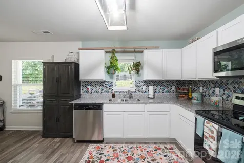 150 Four Andrews Drive Harmony NC 28634