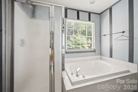 10026 Dauphine Drive Charlotte NC 28216