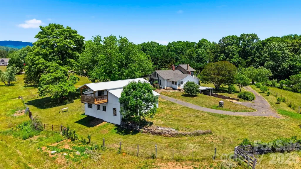 301 Corinth Church Circle Casar NC 28620