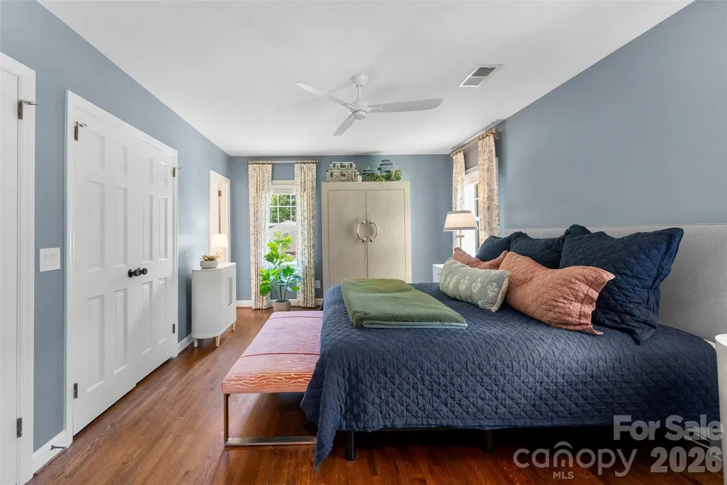 6613 Rocky Falls Road Charlotte NC 28211