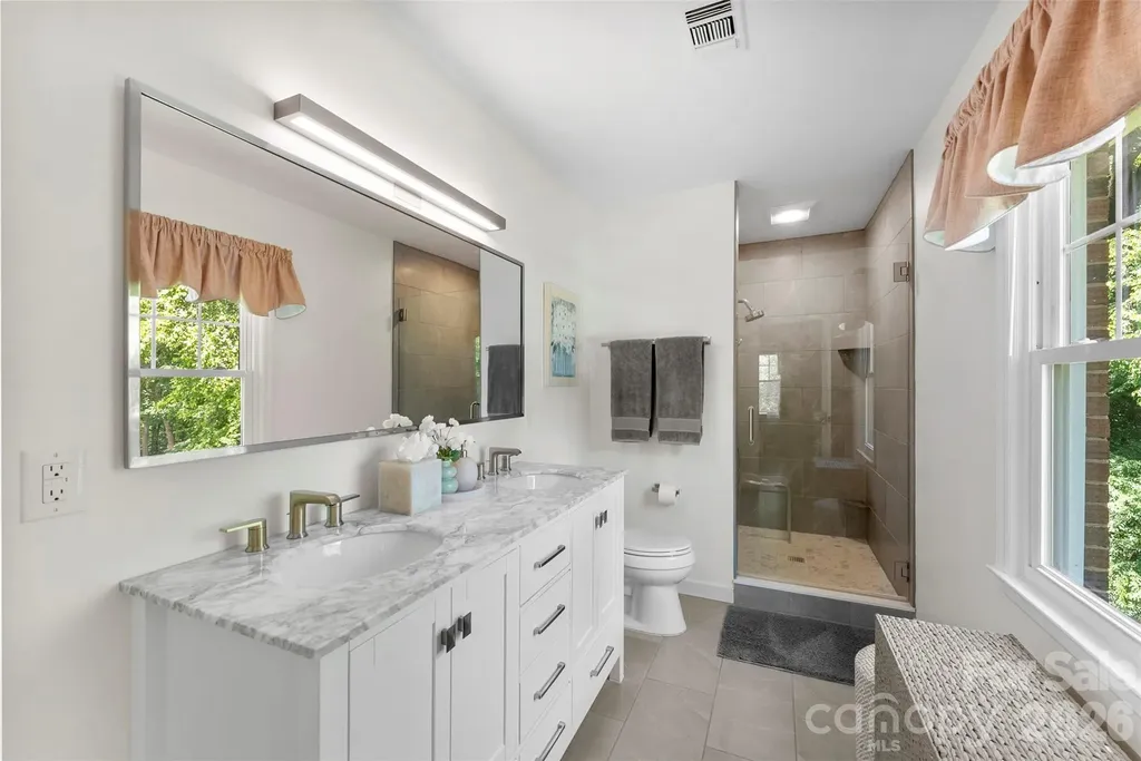 6613 Rocky Falls Road Charlotte NC 28211