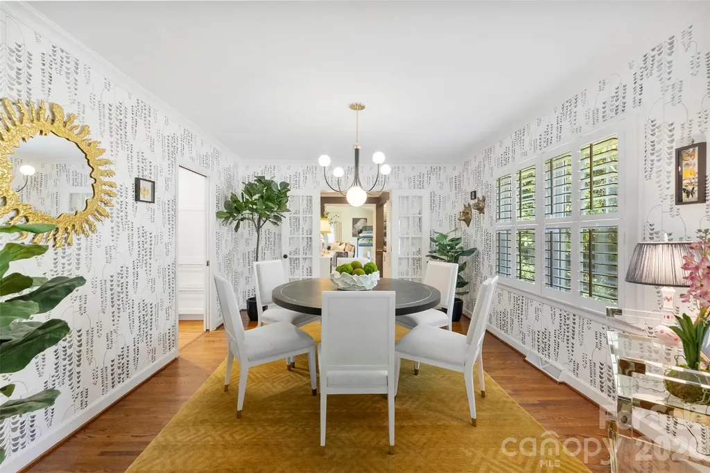 6613 Rocky Falls Road Charlotte NC 28211