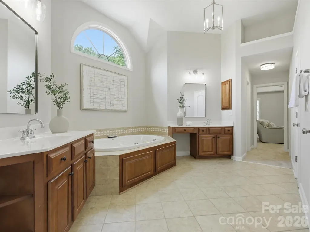 3432 Delamere Drive Matthews NC 28104