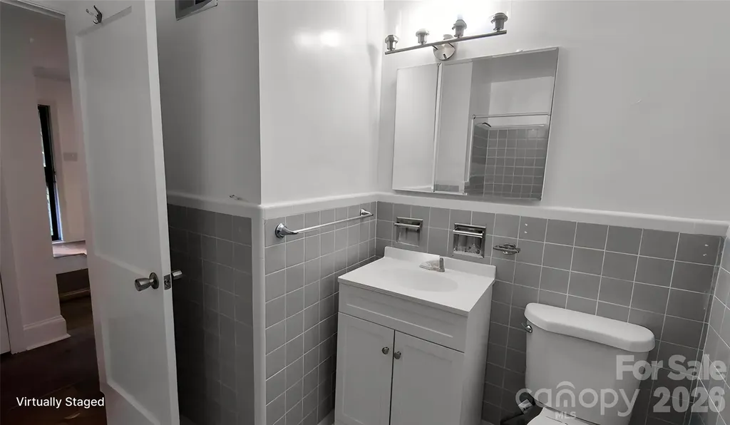 1662 Browns Avenue Charlotte NC 28208