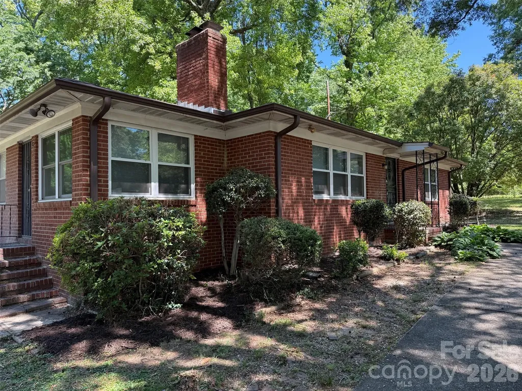 1662 Browns Avenue Charlotte NC 28208