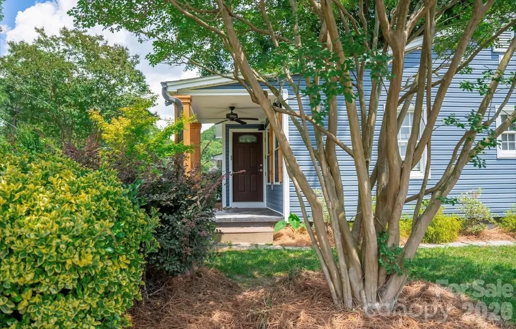 1215 W 4th Avenue Gastonia NC 28052